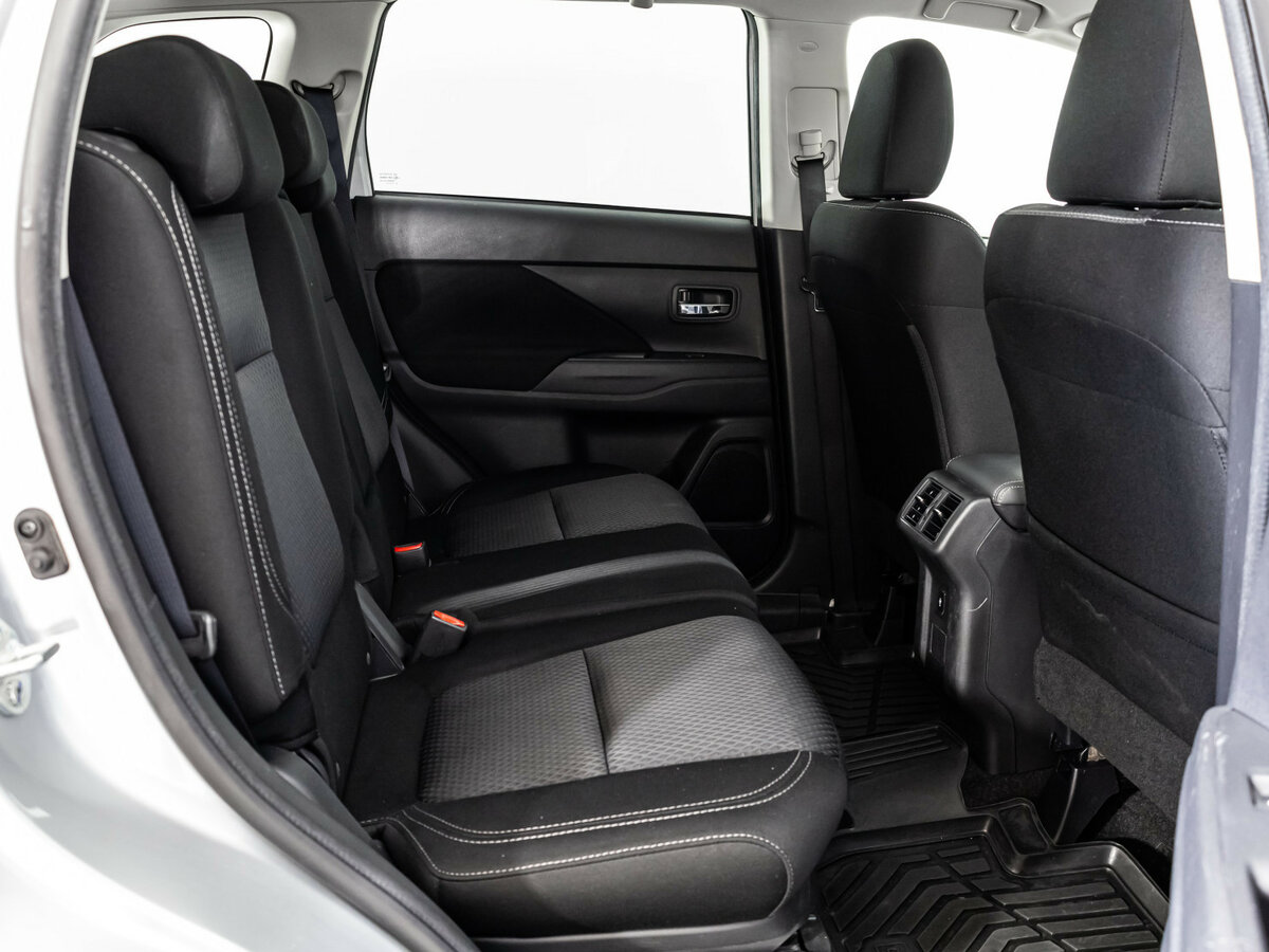 Mitsubishi Outlander 2019 года с пробегом. Фото: #13