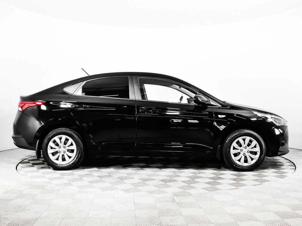 Hyundai Solaris 2022 года с пробегом. Фото: #3