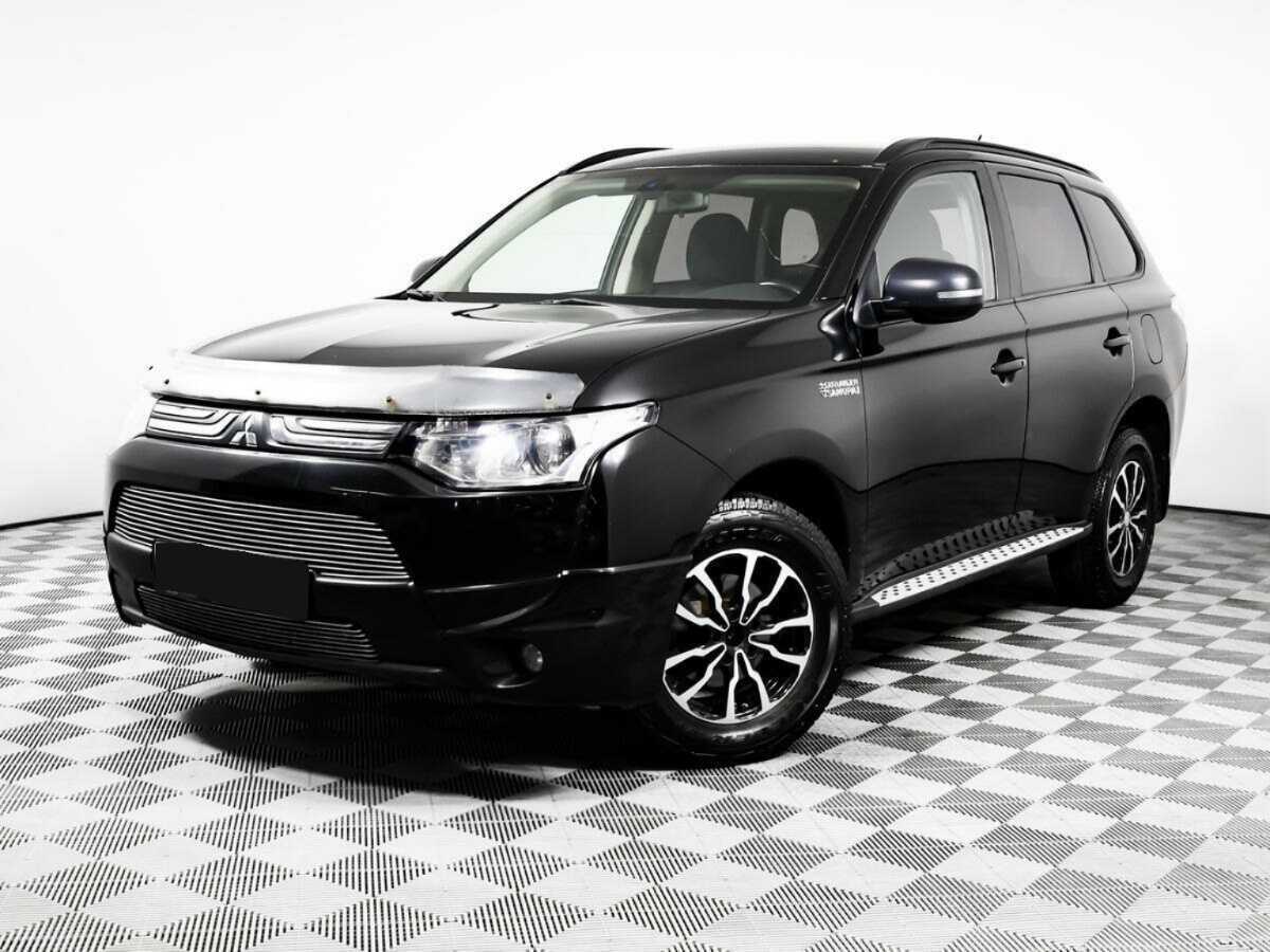 Mitsubishi Outlander 2013 года с пробегом. Фото: #0