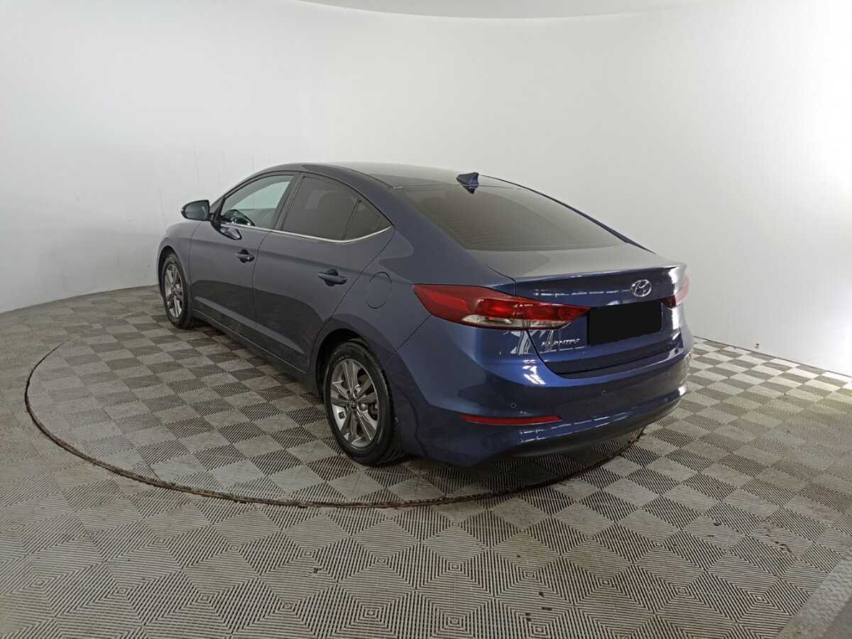 Hyundai Elantra 2018 года с пробегом. Фото: #6