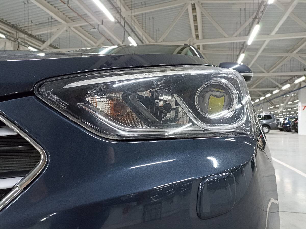Hyundai Santa Fe 2015 года с пробегом. Фото: #15