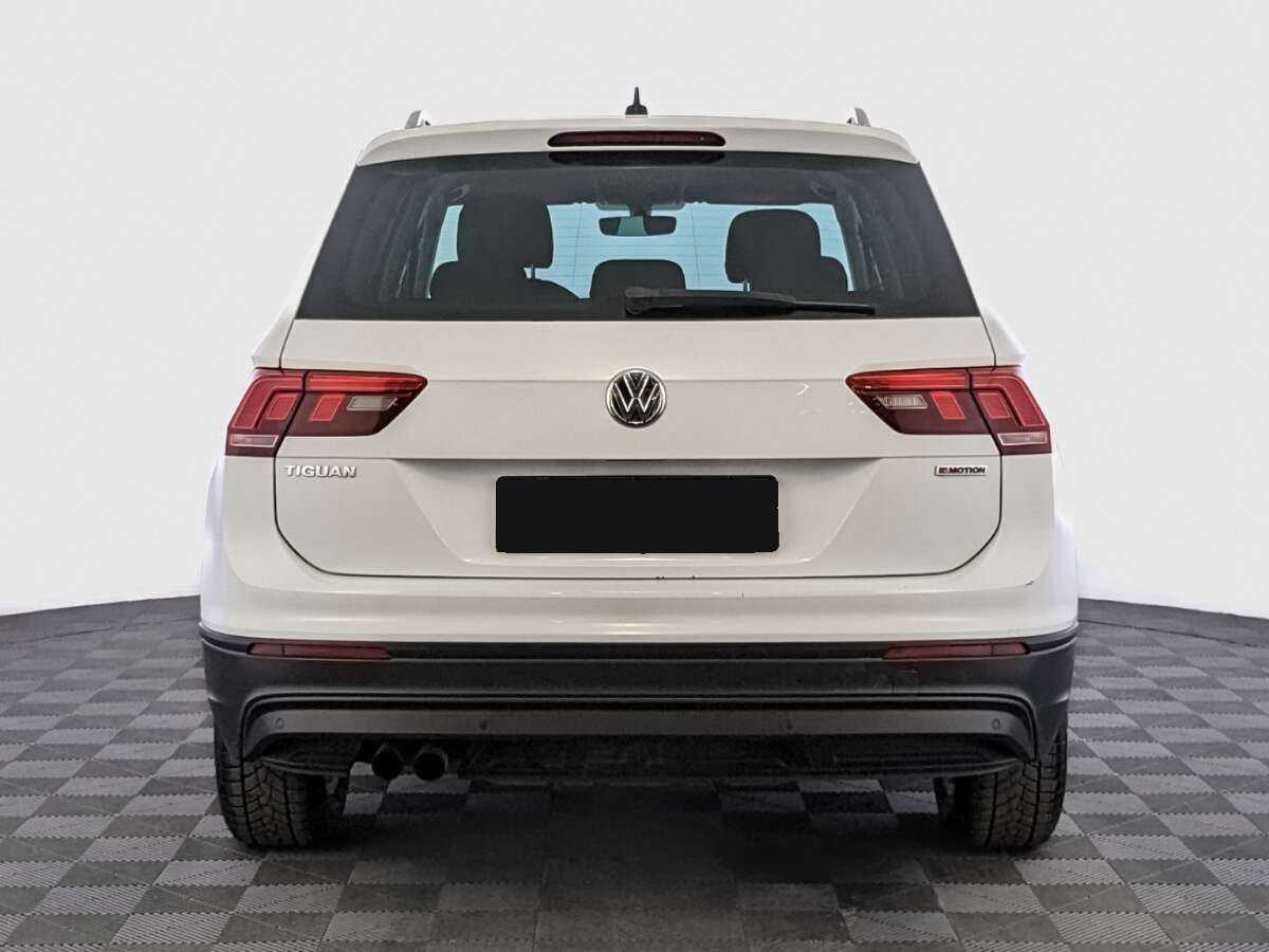 Volkswagen Tiguan 2018 года с пробегом. Фото: #5