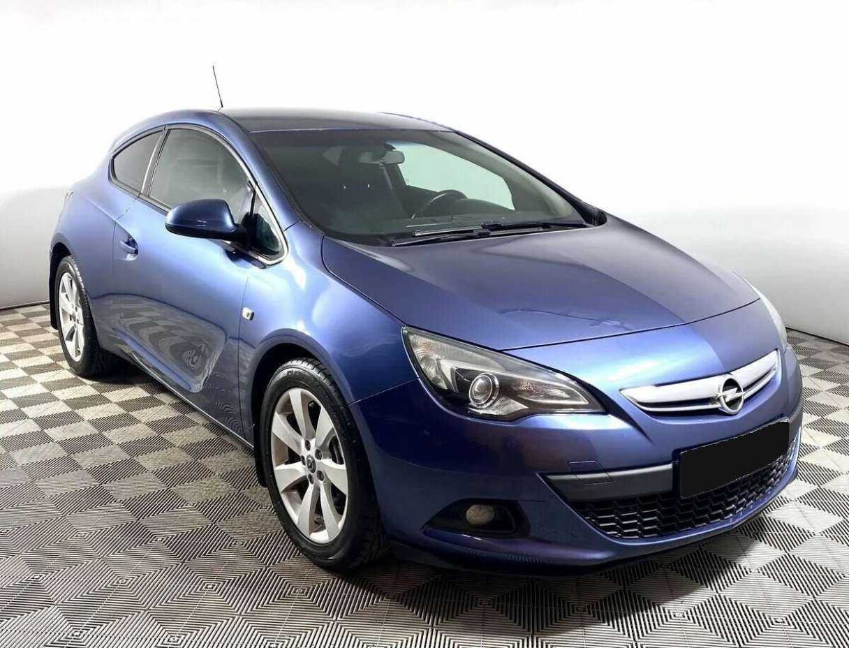 Opel Astra 2013 года с пробегом. Фото: #2