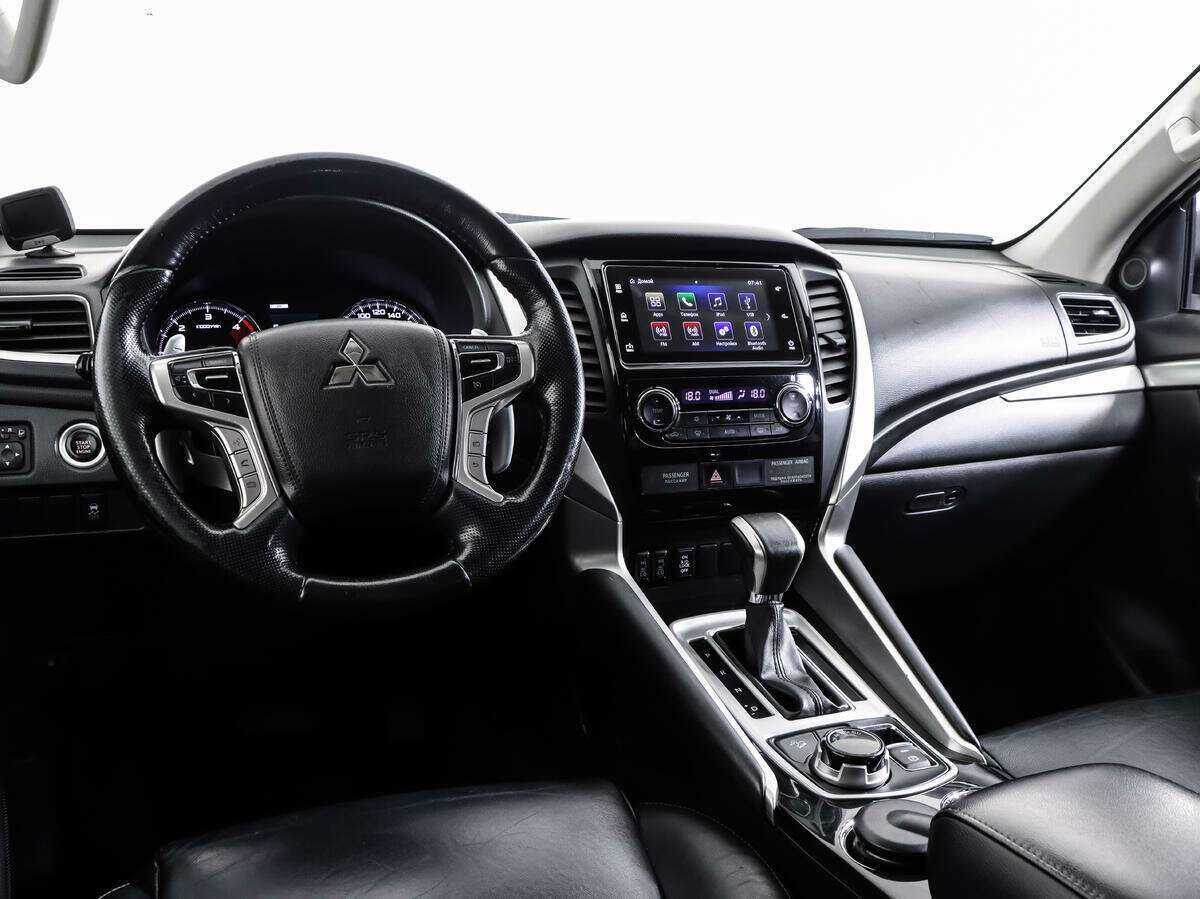 Mitsubishi Pajero Sport 2019 года с пробегом. Фото: #8