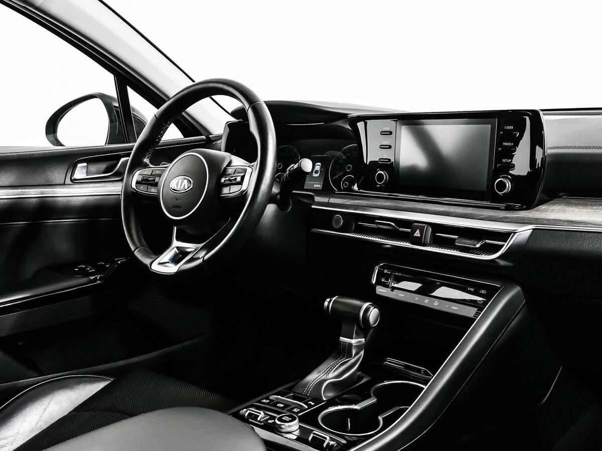 Kia K5 2021 года с пробегом. Фото: #8