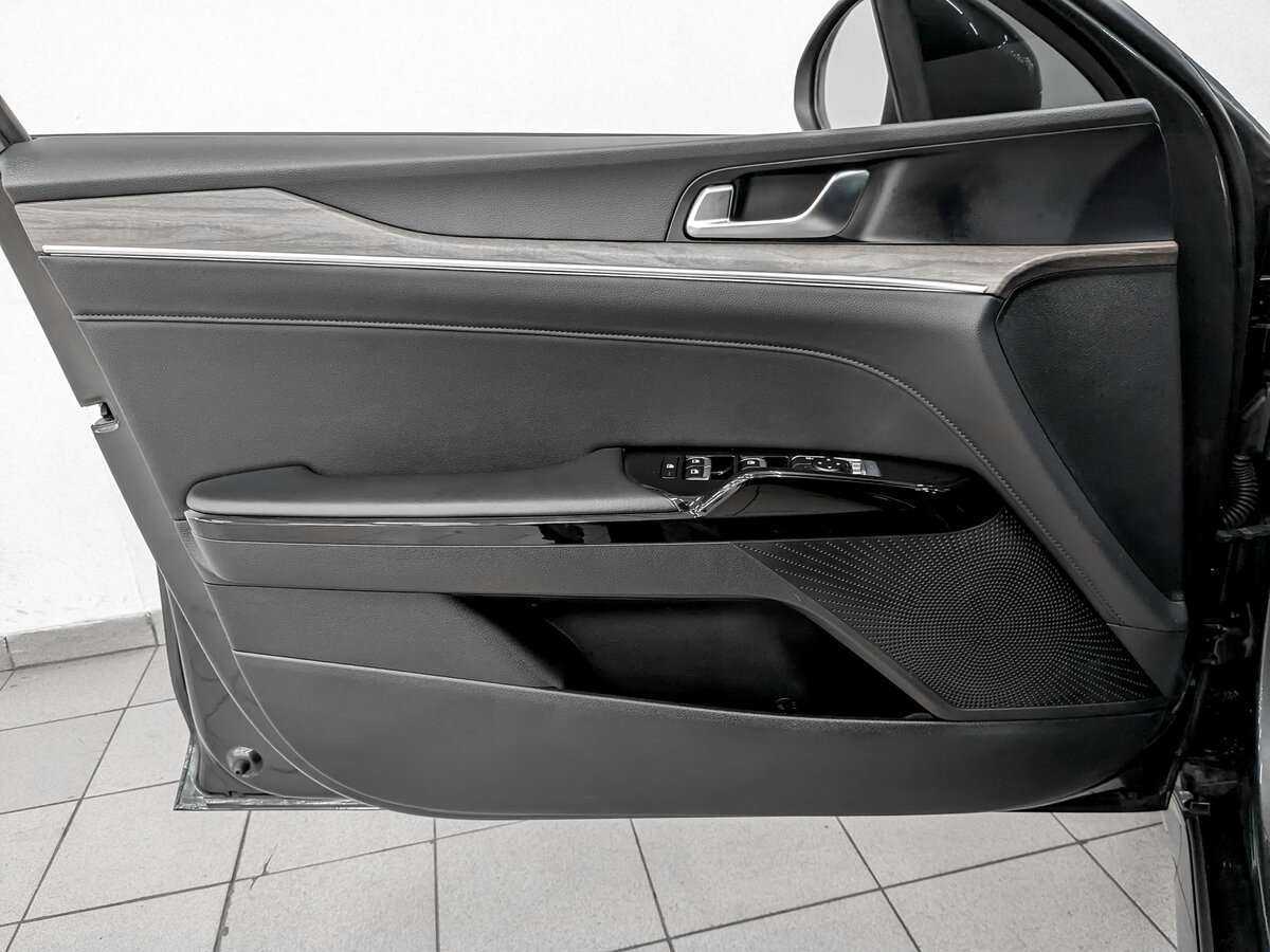 Kia K5 2021 года с пробегом. Фото: #18