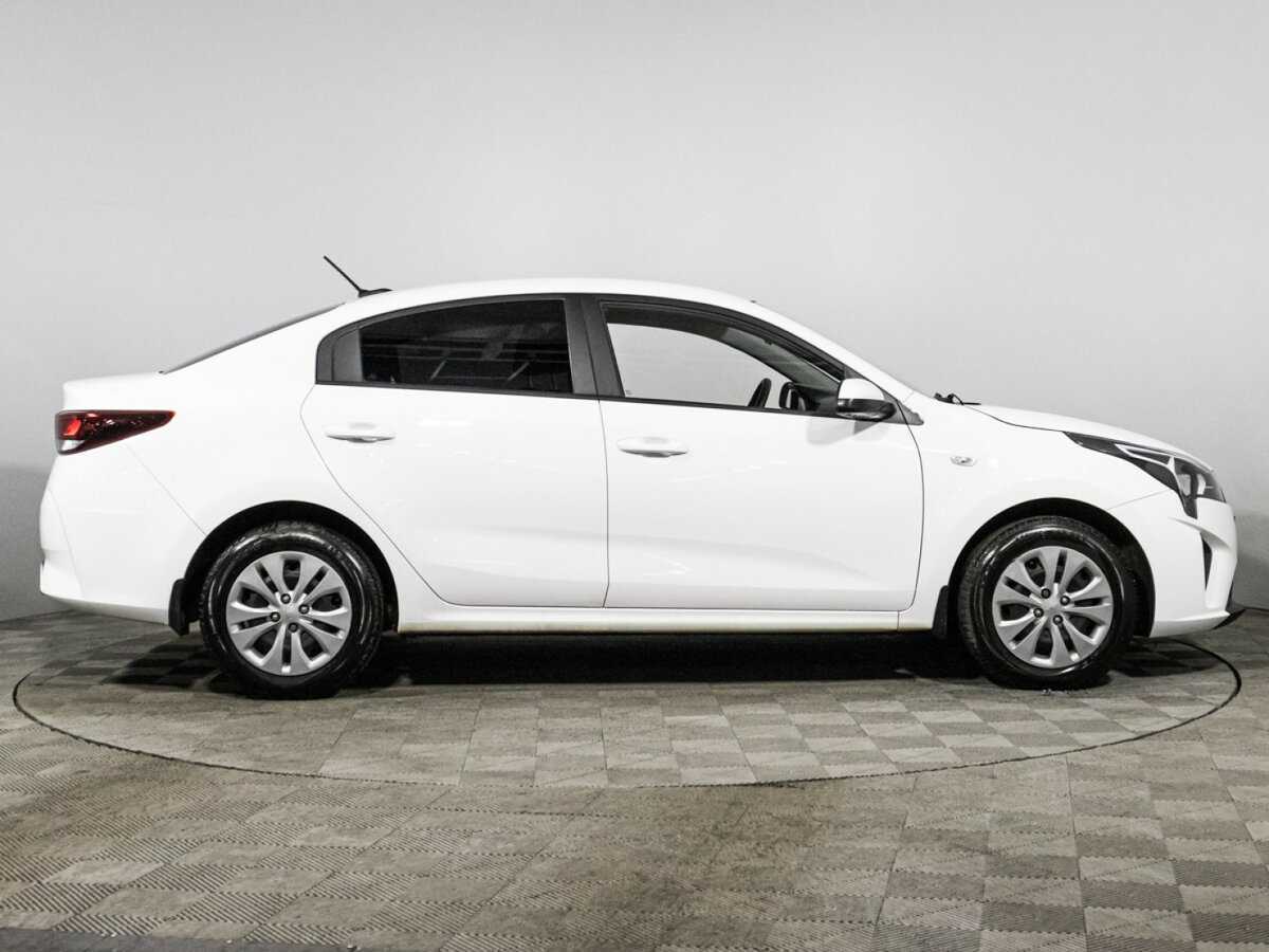 Kia Rio 2021 года с пробегом. Фото: #3