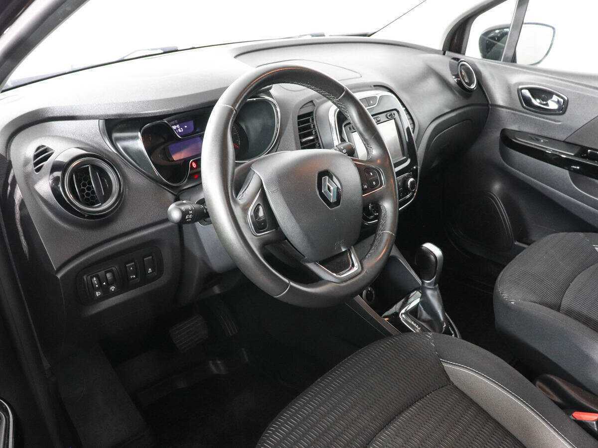 Renault Kaptur 2017 года с пробегом. Фото: #8