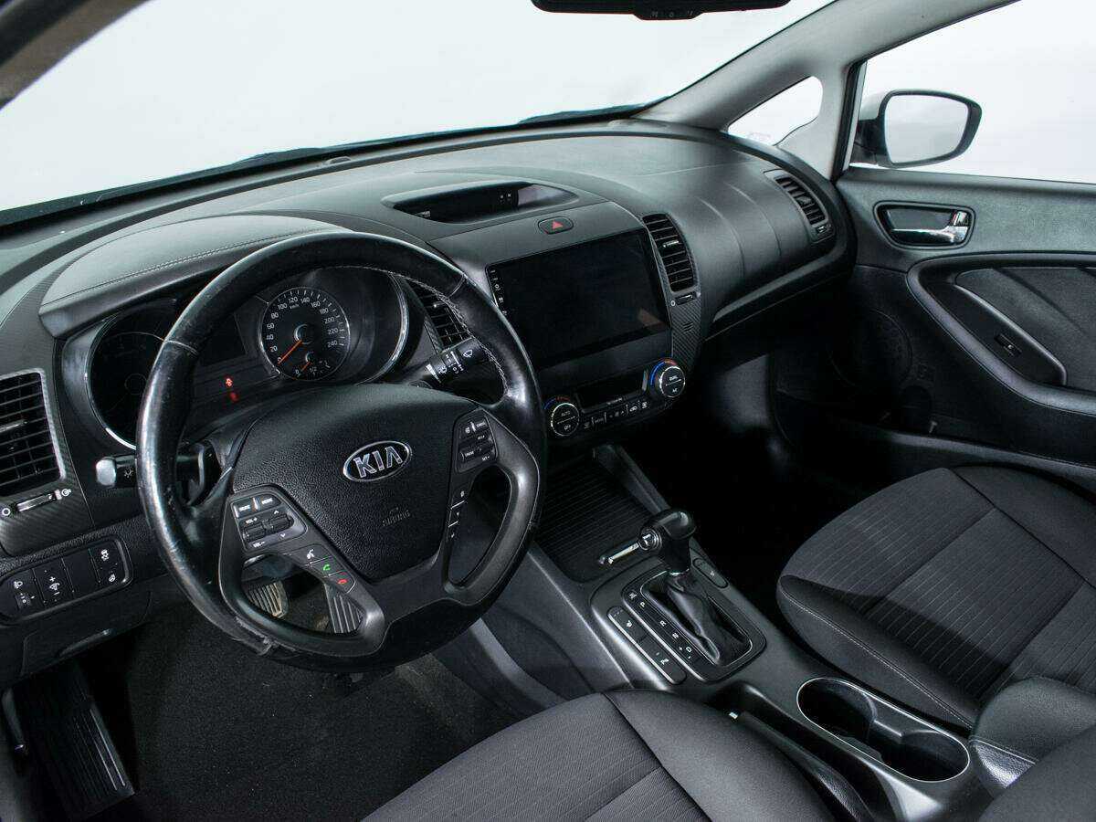Kia Cerato 2015 года с пробегом. Фото: #12
