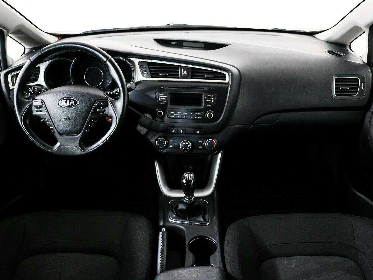 Kia Ceed 2015 года с пробегом. Фото: #11