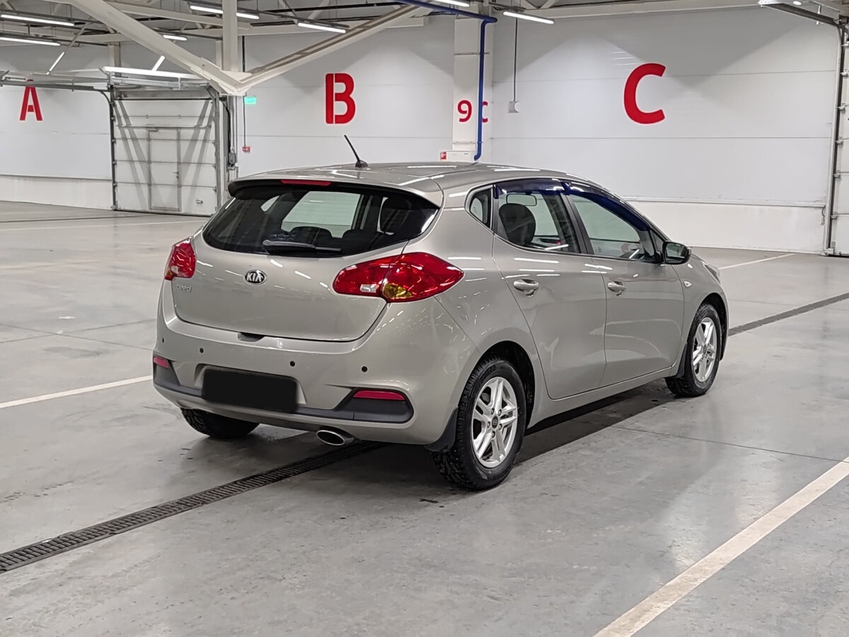 Kia Ceed 2012 года с пробегом. Фото: #4