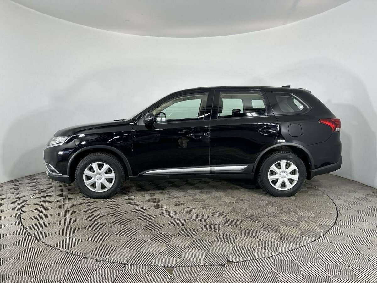 Mitsubishi Outlander 2017 года с пробегом. Фото: #4