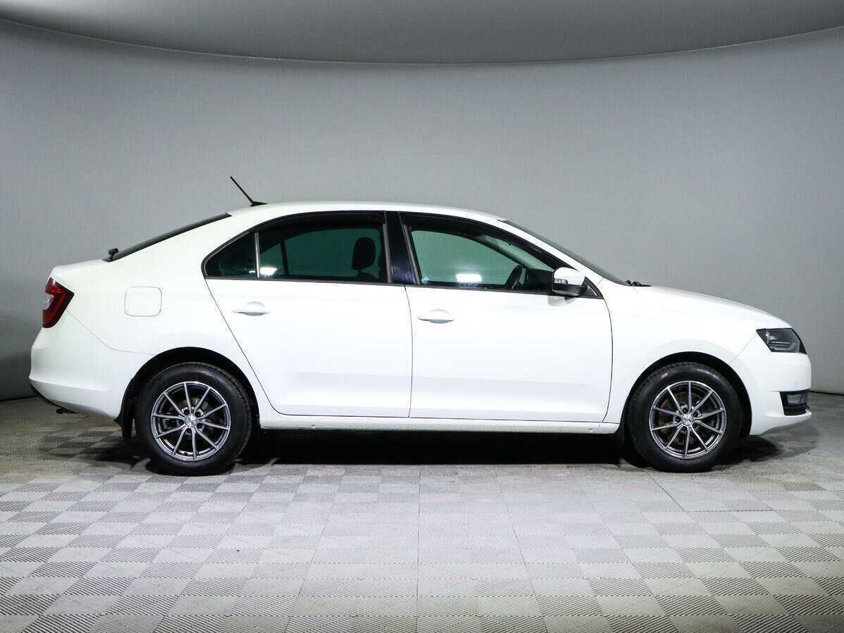 Skoda Rapid 2019 года с пробегом. Фото: #3