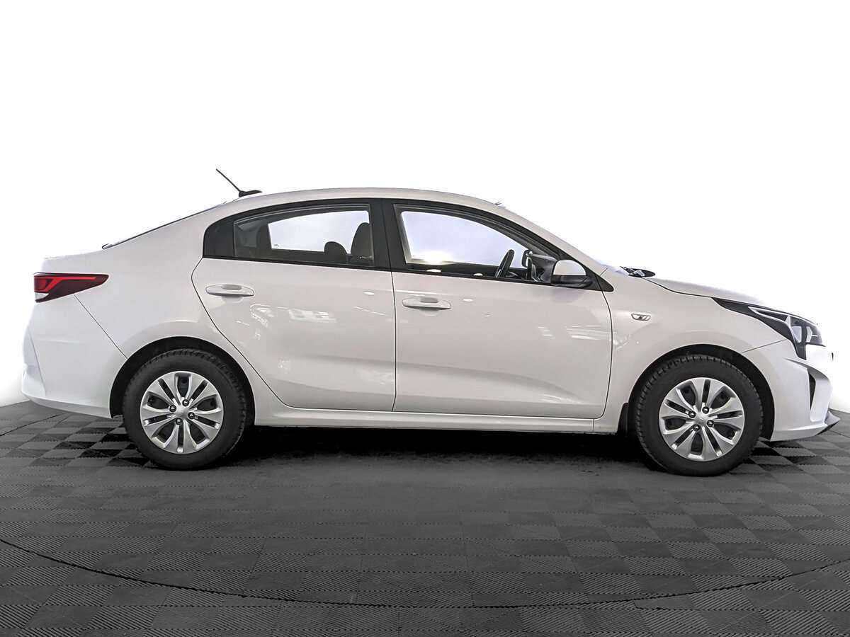 Kia Rio 2021 года с пробегом. Фото: #3