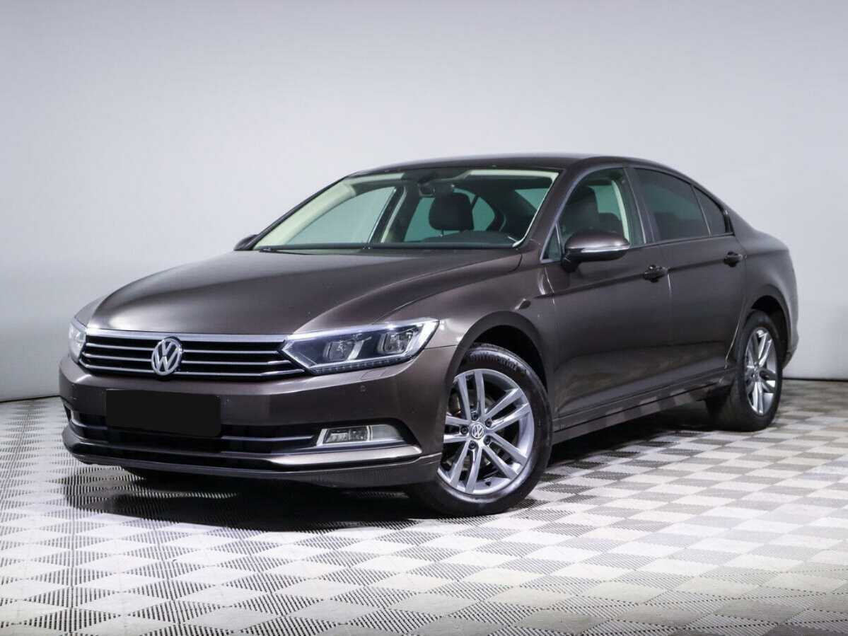 Volkswagen Passat 2016 года с пробегом. Посмотреть фото
