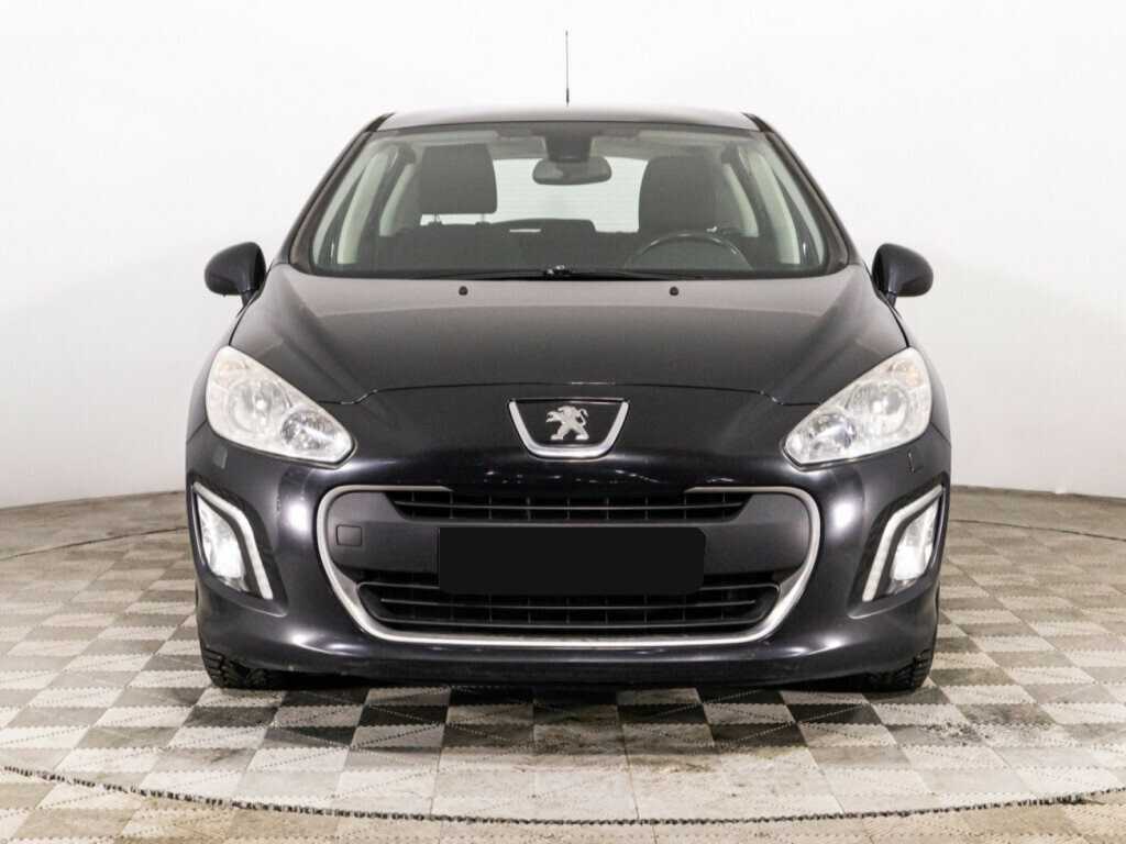 Peugeot 308 2012 года с пробегом. Фото: #1