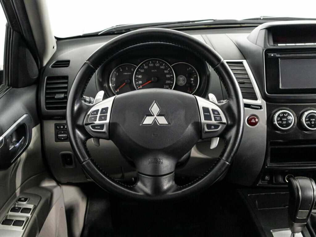 Mitsubishi Pajero Sport 2014 года с пробегом. Фото: #15