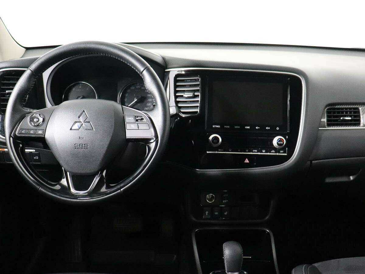 Mitsubishi Outlander 2022 года с пробегом. Фото: #9