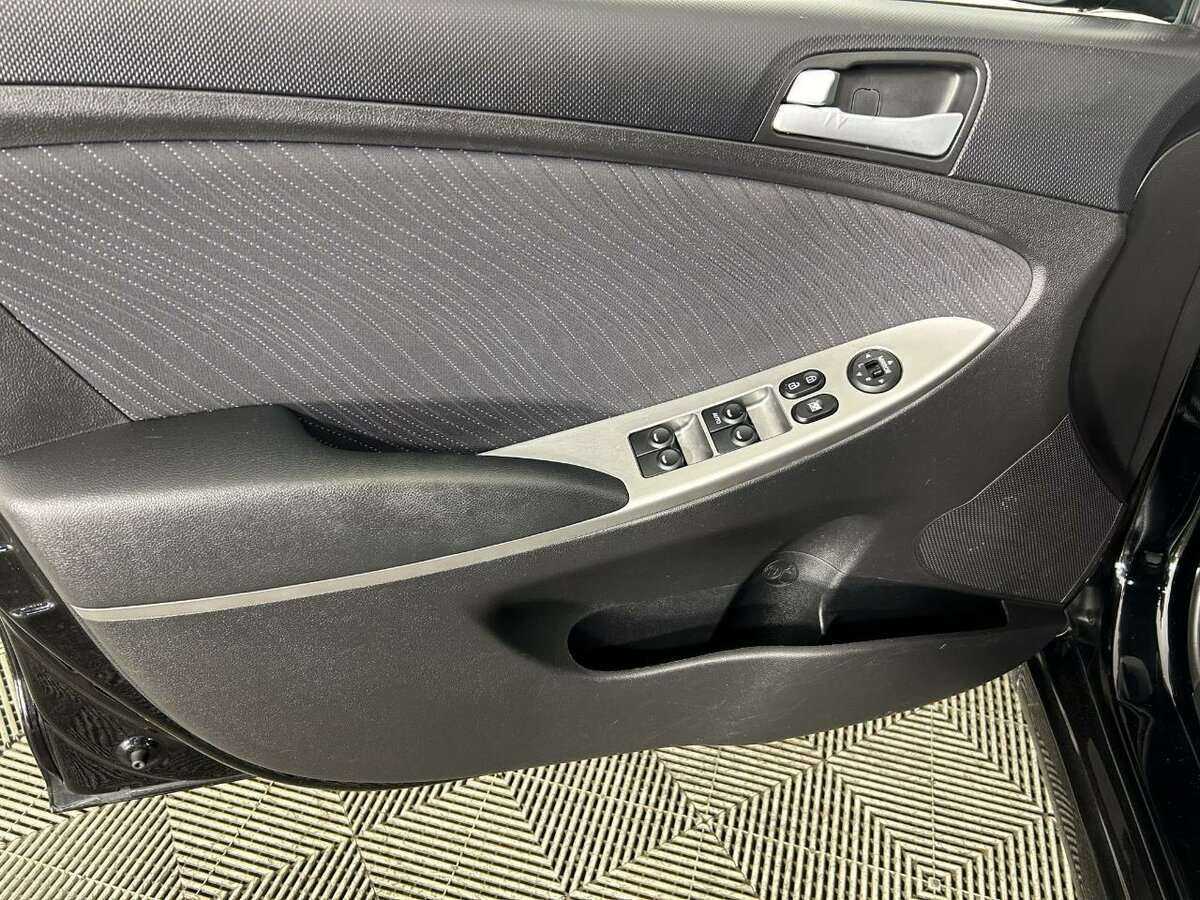 Hyundai Solaris 2015 года с пробегом. Фото: #7
