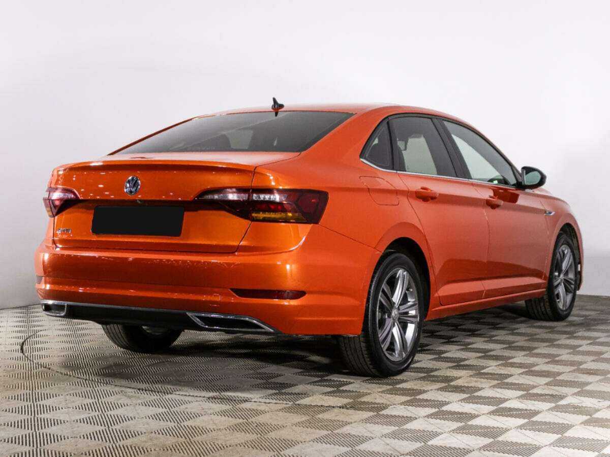 Volkswagen Jetta 2018 года с пробегом. Фото: #4