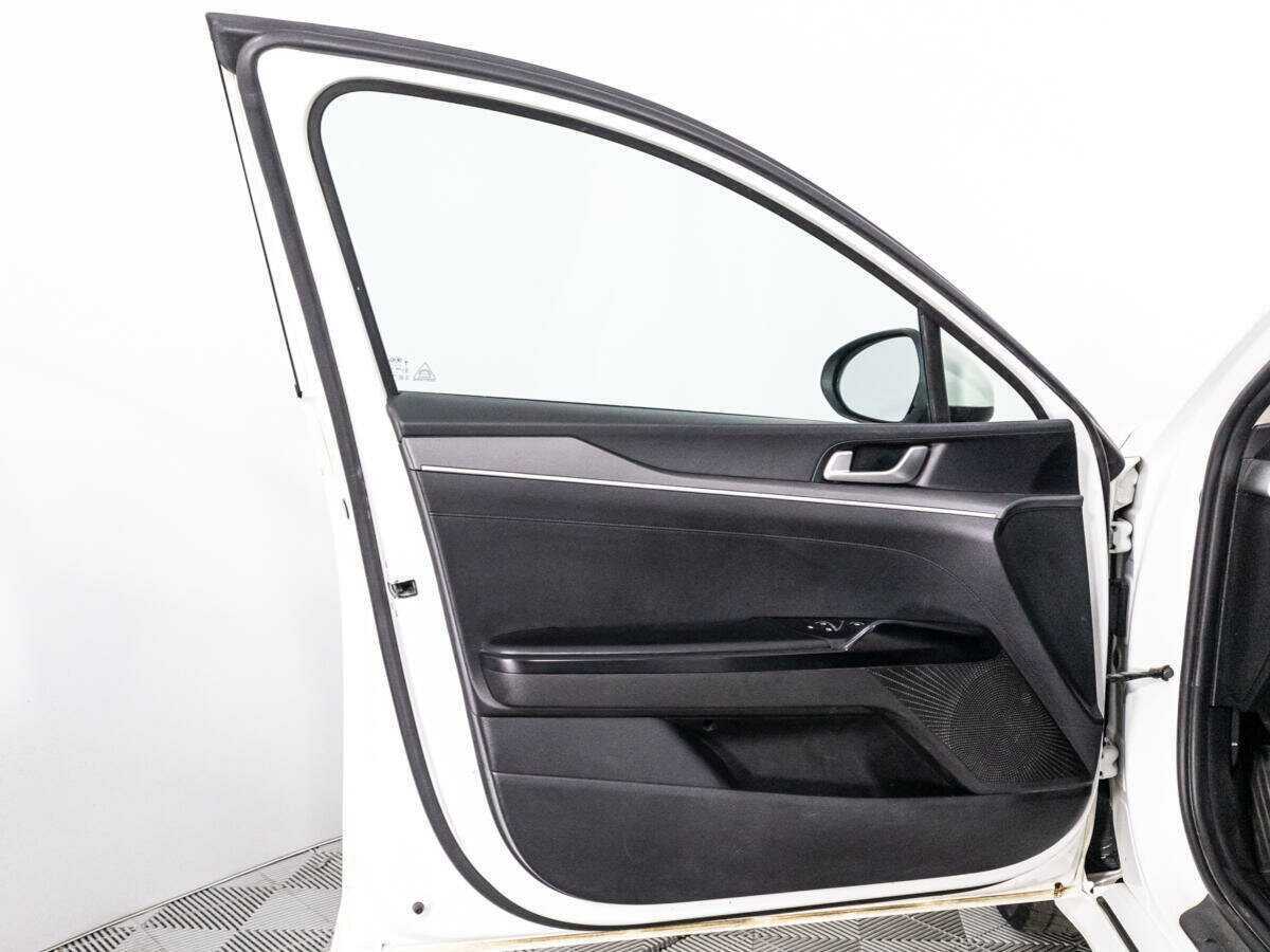 Kia K5 2020 года с пробегом. Фото: #24