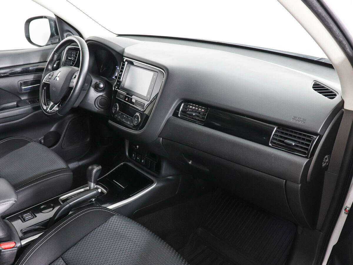 Mitsubishi Outlander 2019 года с пробегом. Фото: #9