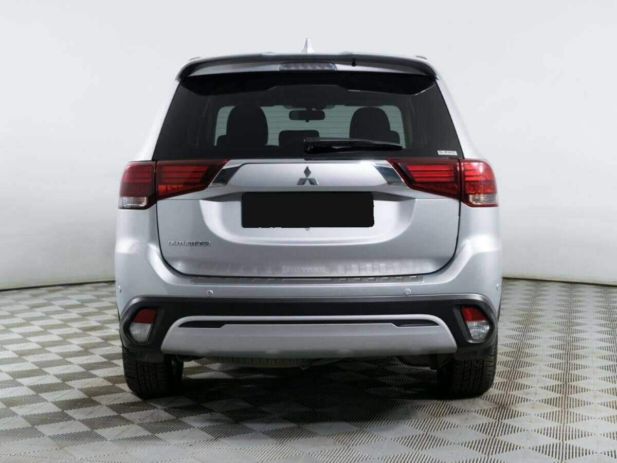 Mitsubishi Outlander 2021 года с пробегом. Фото: #5