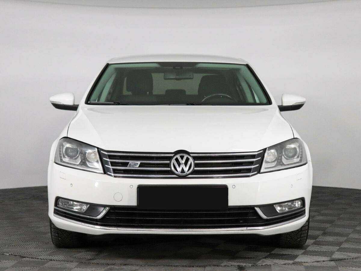 Volkswagen Passat 2013 года с пробегом. Фото: #1