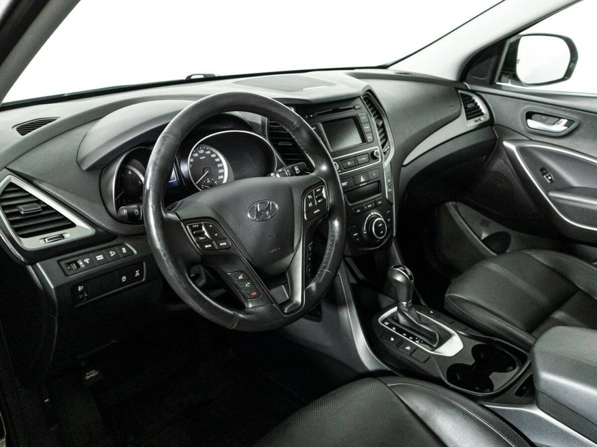 Hyundai Santa Fe 2017 года с пробегом. Фото: #10
