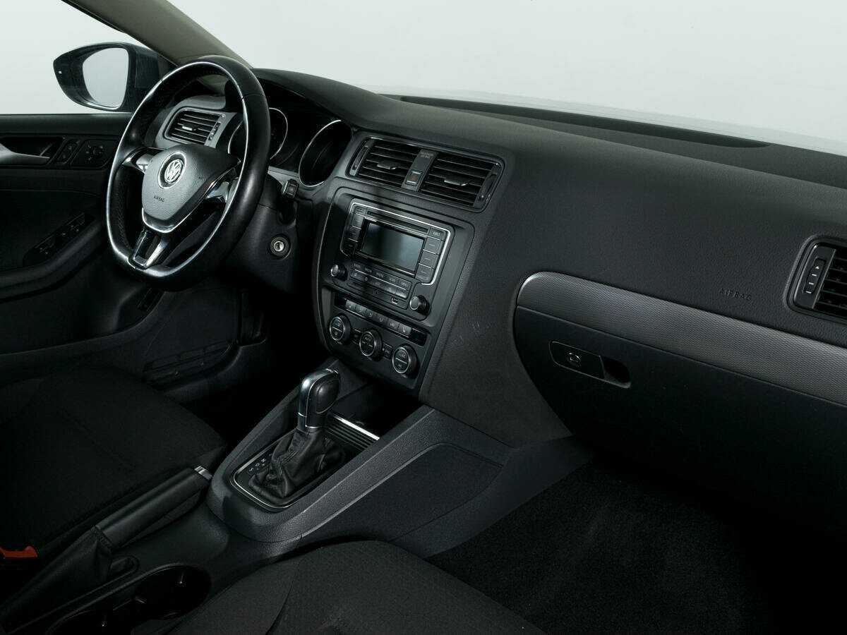 Volkswagen Jetta 2016 года с пробегом. Фото: #6