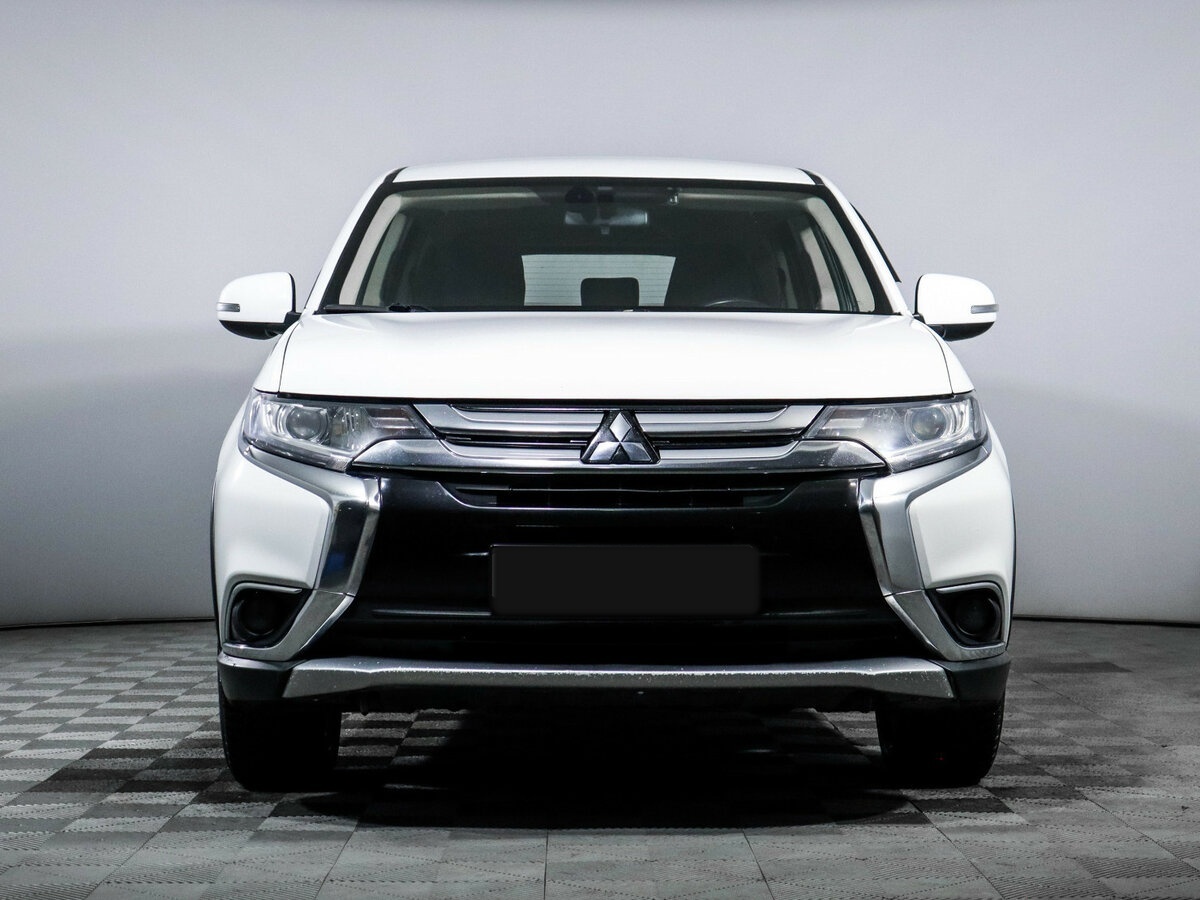 Mitsubishi Outlander 2018 года с пробегом. Фото: #1