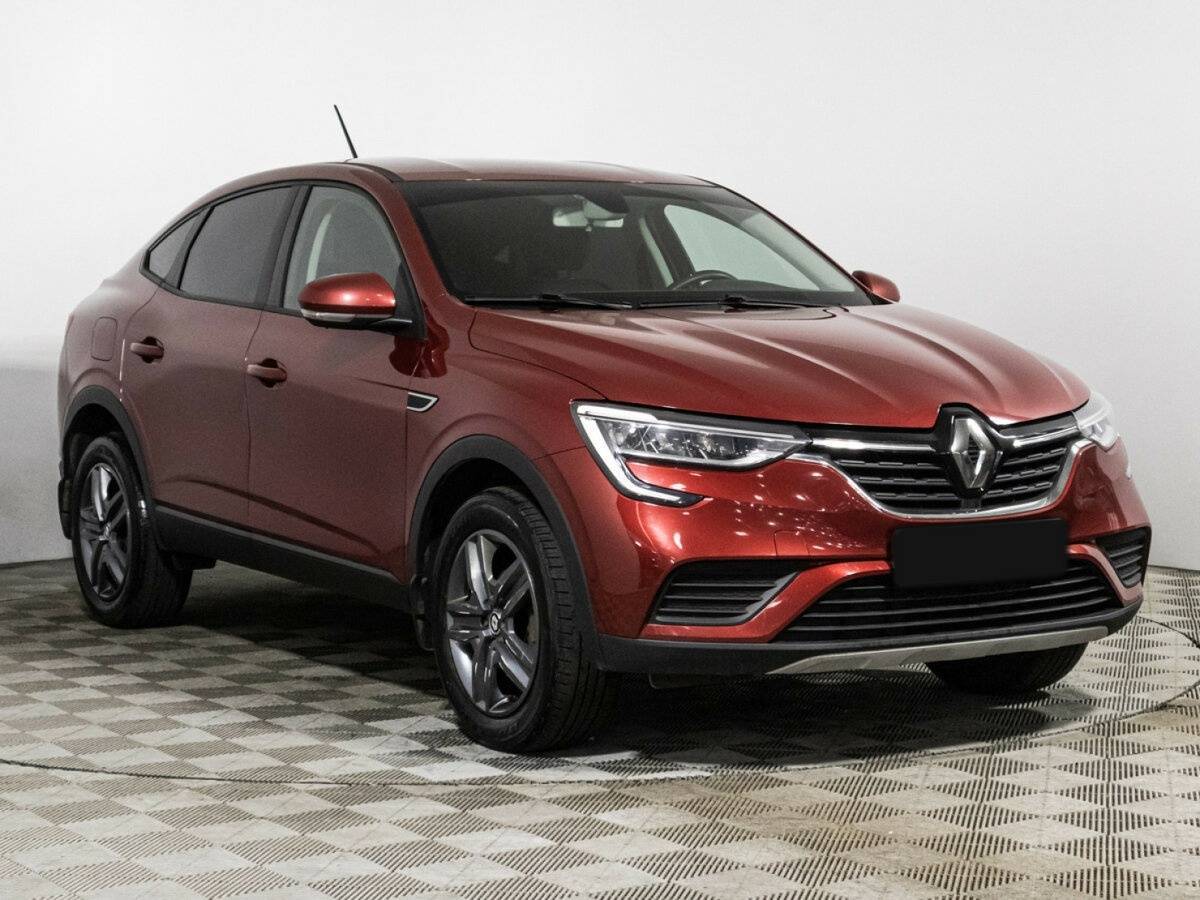 Renault Arkana 2021 года с пробегом. Фото: #2