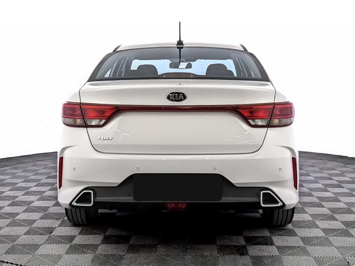Kia Rio 2021 года с пробегом. Фото: #5