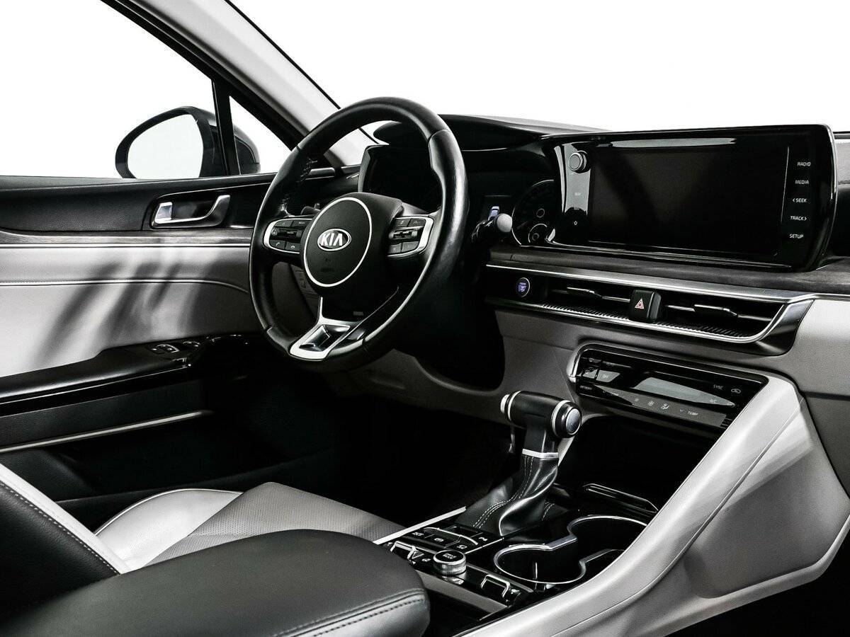 Kia K5 2020 года с пробегом. Фото: #8