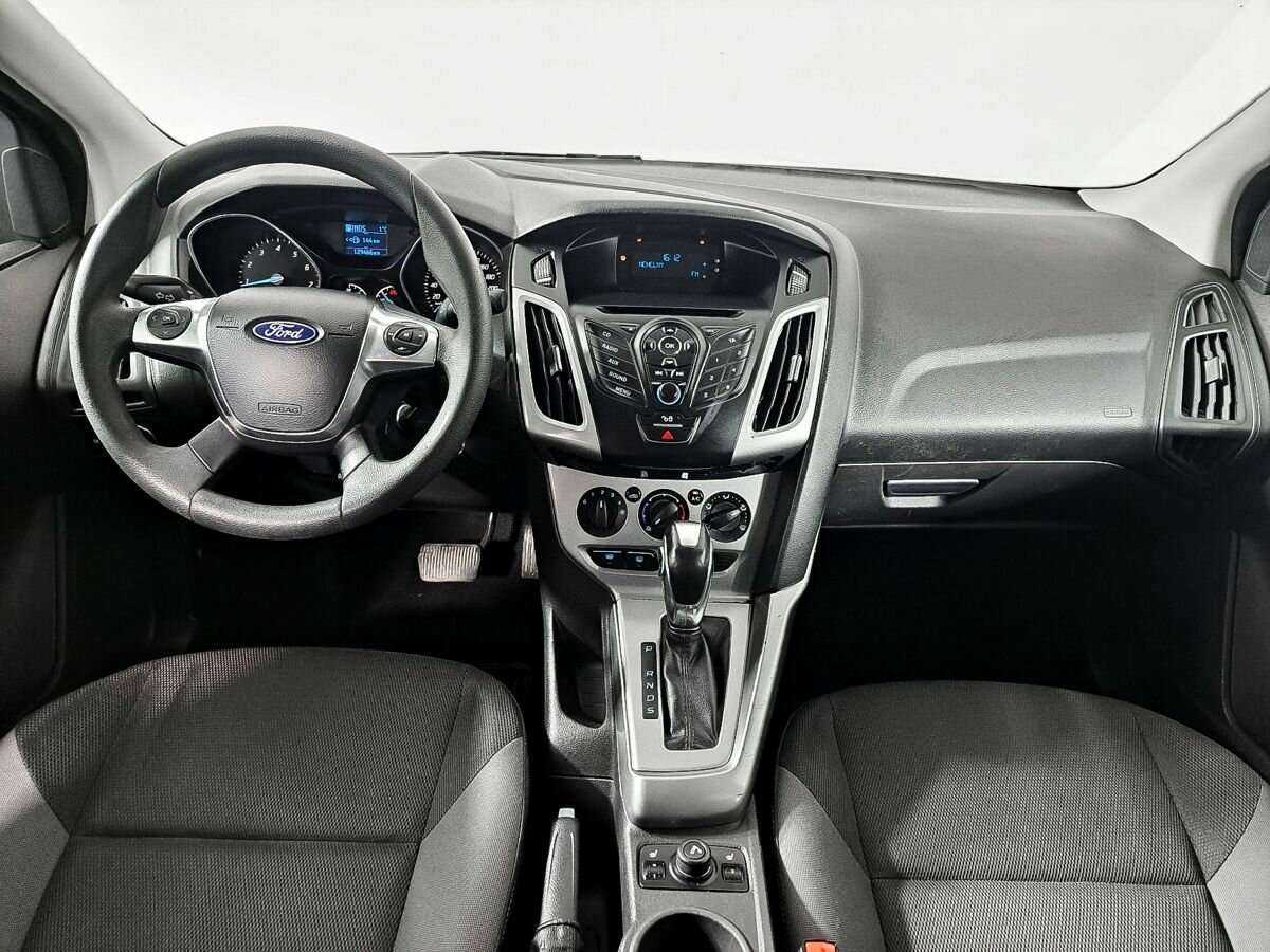 Ford Focus 2013 года с пробегом. Фото: #13
