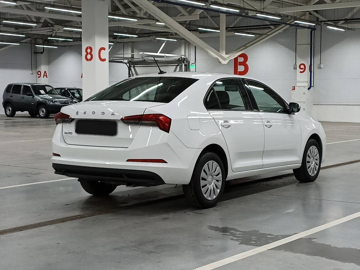 Skoda Rapid 2021 года с пробегом. Фото: #4