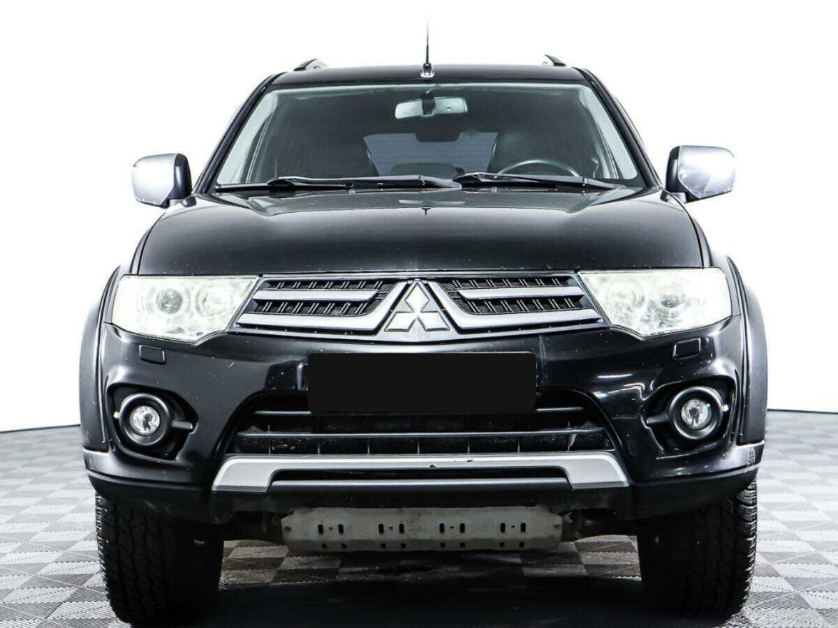 Mitsubishi Pajero Sport 2014 года с пробегом. Посмотреть фото