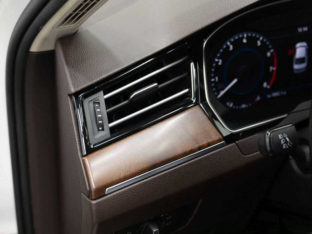 Volkswagen Passat 2016 года с пробегом. Фото: #18