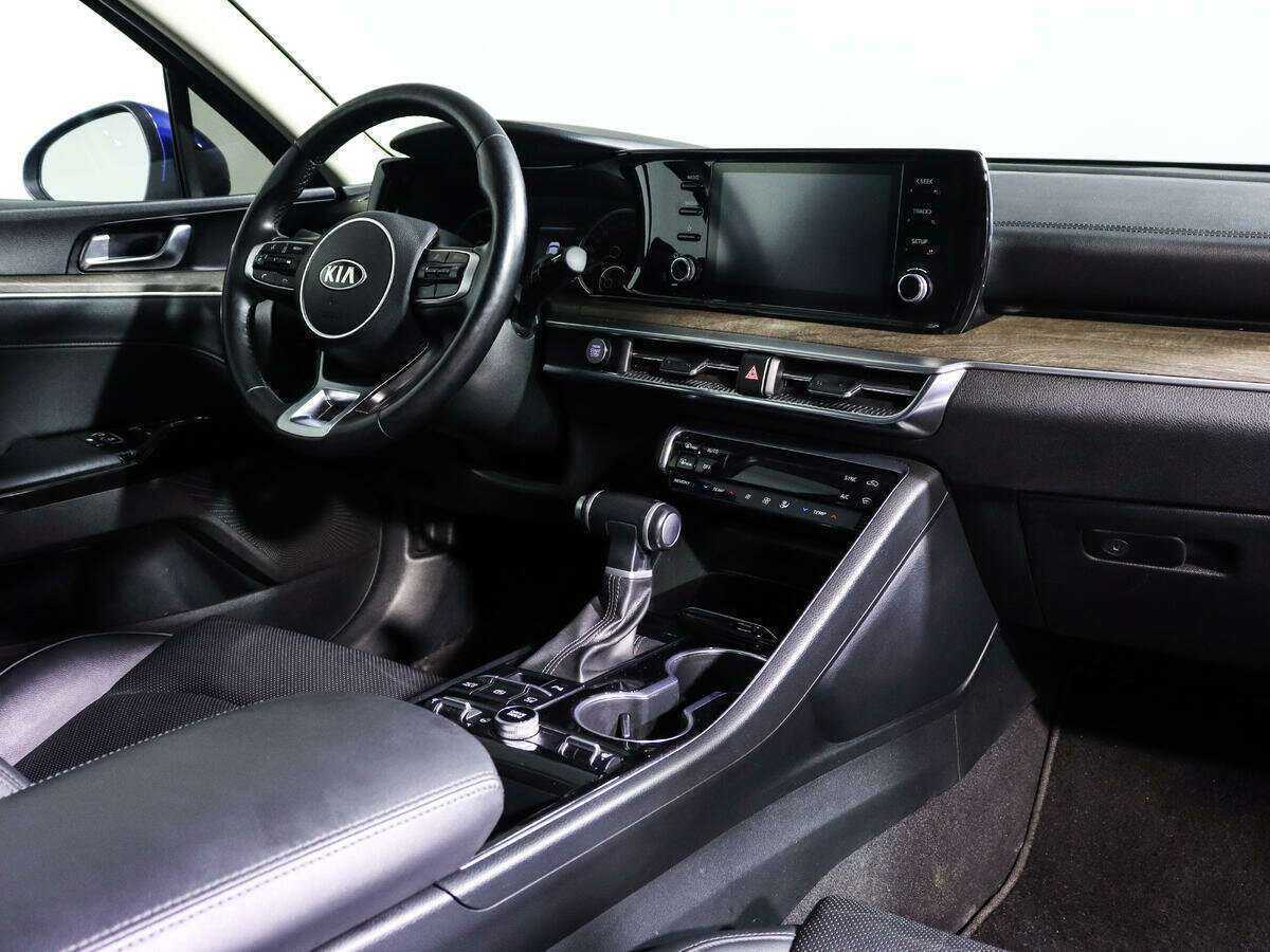 Kia K5 2020 года с пробегом. Фото: #4