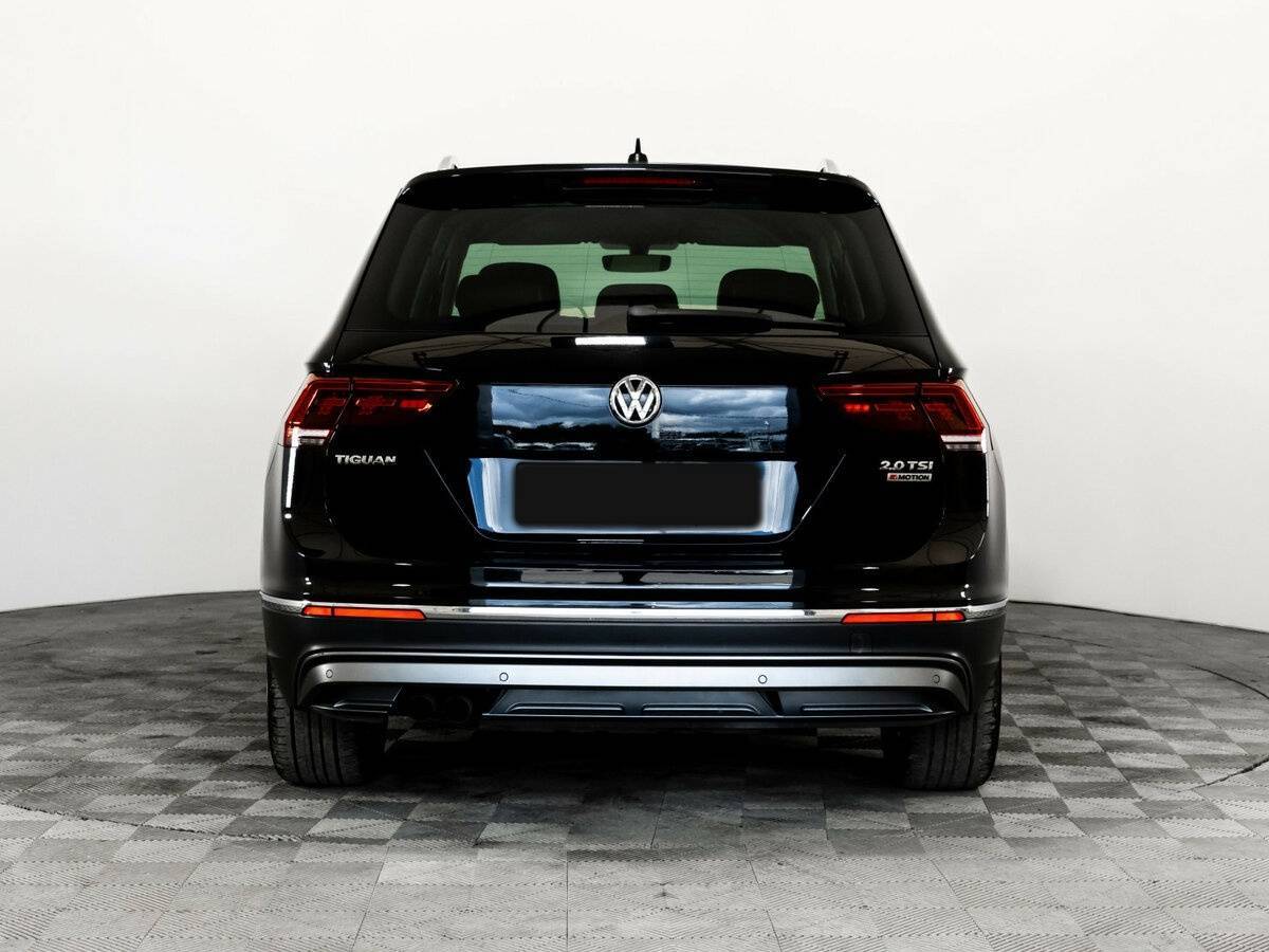Volkswagen Tiguan 2018 года с пробегом. Фото: #4