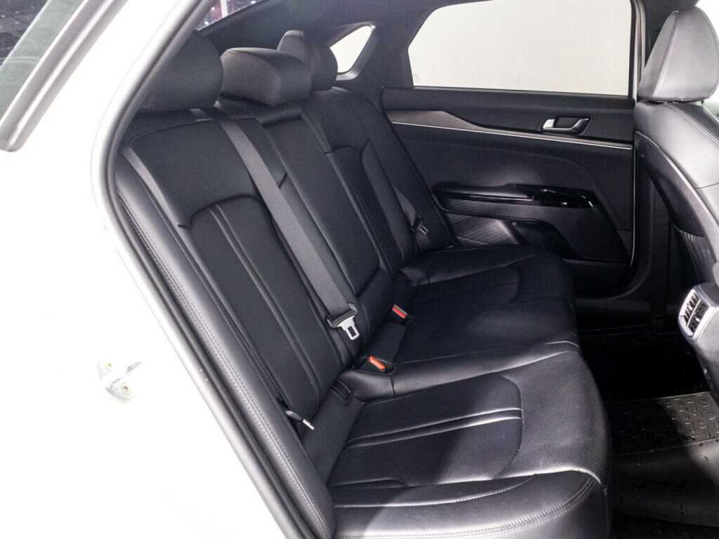 Kia K5 2021 года с пробегом. Фото: #28