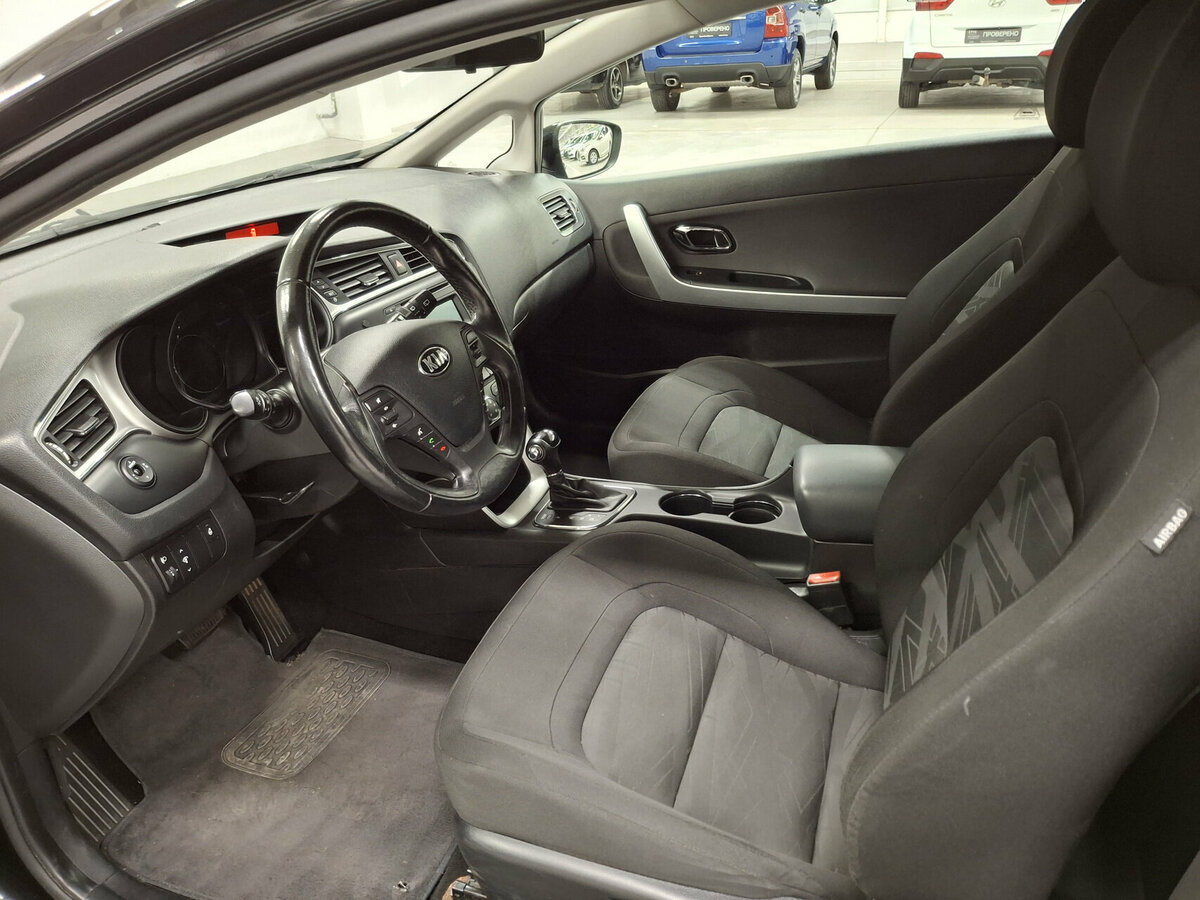 Kia Ceed 2015 года с пробегом. Фото: #14