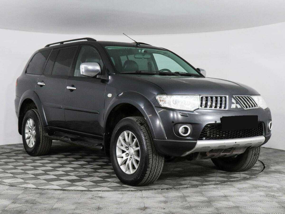 Mitsubishi Pajero Sport 2012 года с пробегом. Фото: #2