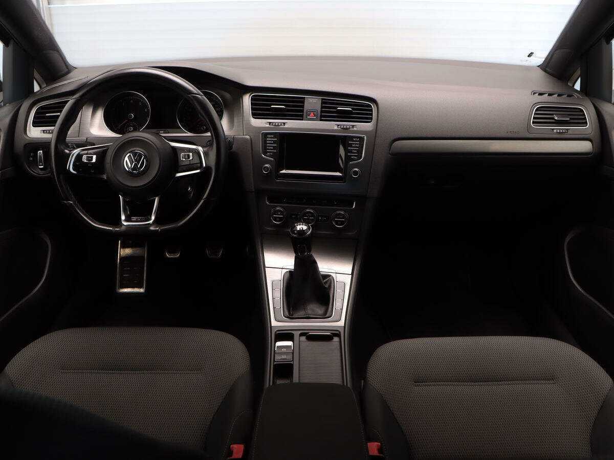 Volkswagen Golf 2013 года с пробегом. Фото: #8