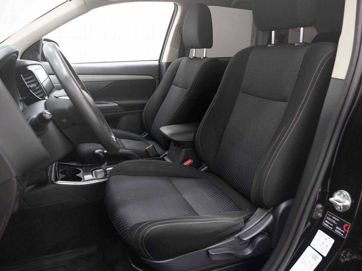 Mitsubishi Outlander 2018 года с пробегом. Фото: #7
