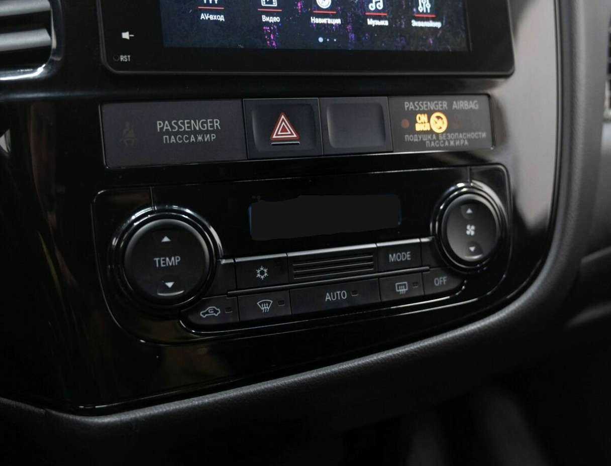 Mitsubishi Outlander 2018 года с пробегом. Фото: #17