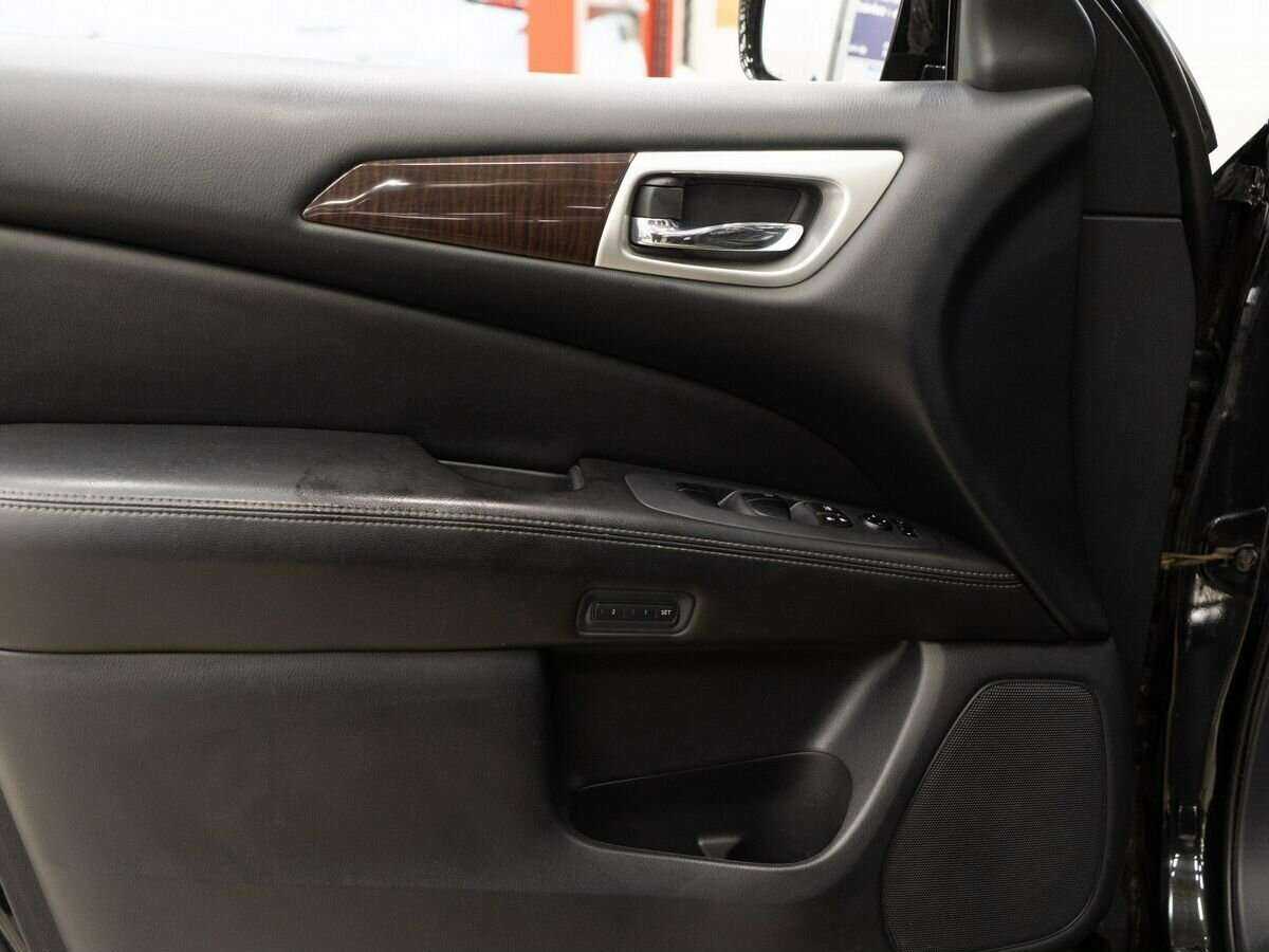 Nissan Pathfinder 2015 года с пробегом. Фото: #14