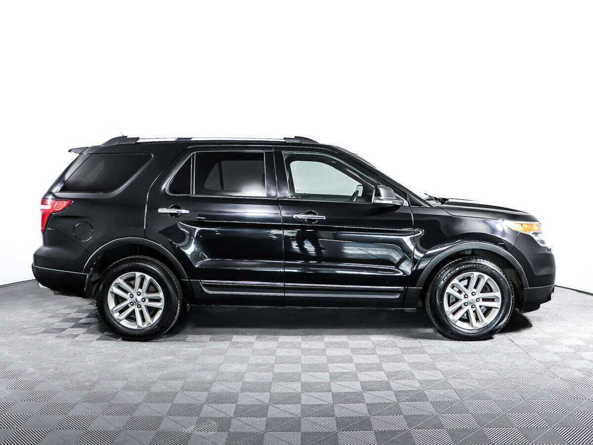 Ford Explorer 2014 года с пробегом. Фото: #3