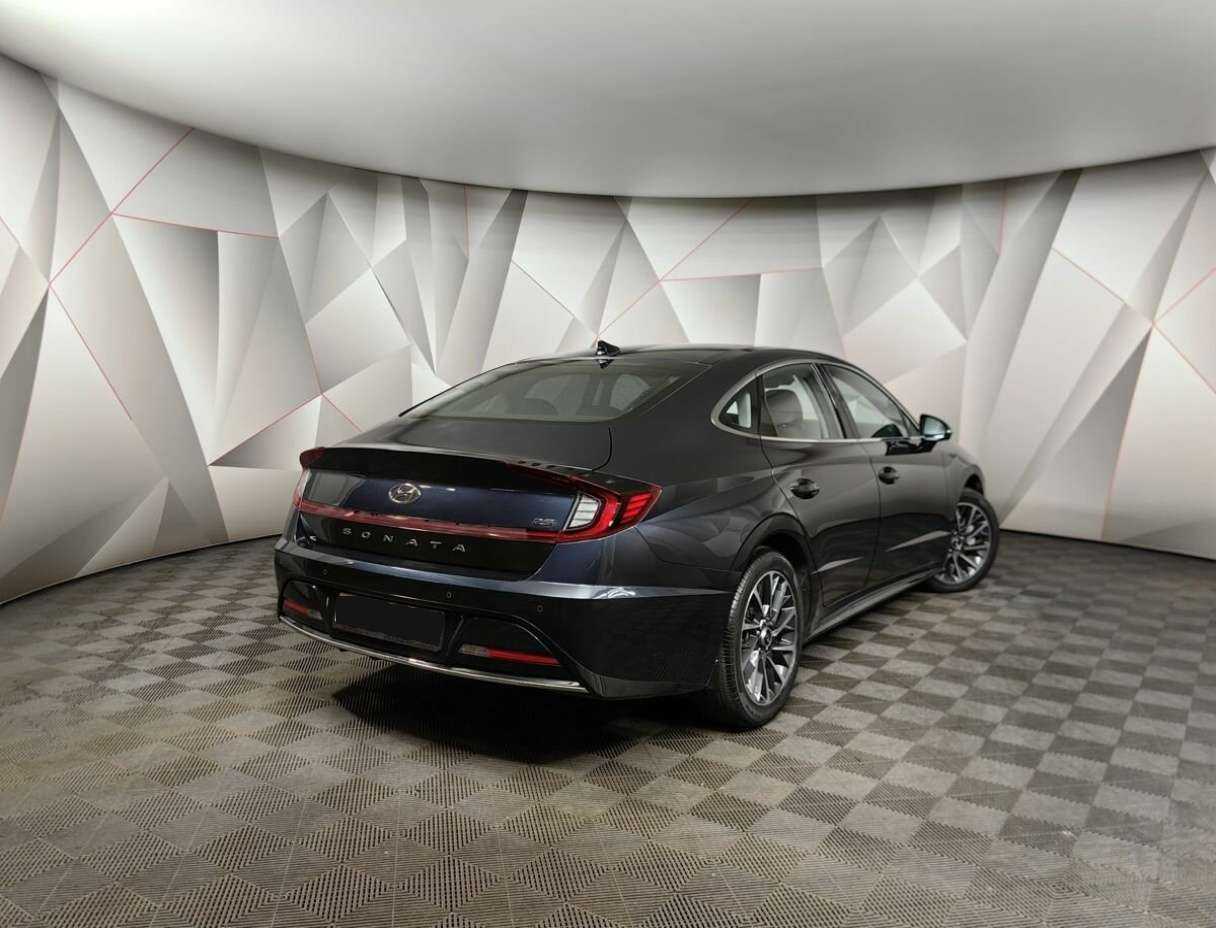 Hyundai Sonata 2022 года с пробегом. Фото: #1