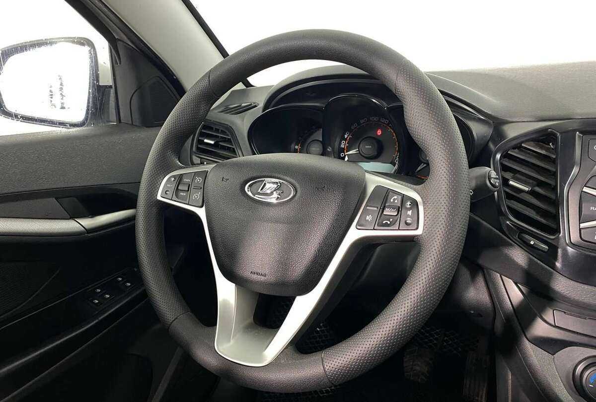 Б/У Лада (ВАЗ) Веста 2019 года. Фото: #8